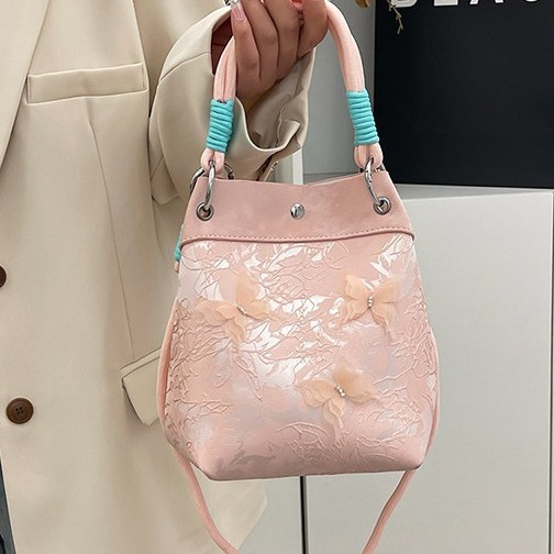 Cross-border new Chinese-style butterfly print bag for women, 2025 new chain crossbody bag, fashionable and niche bucket bag details Picture