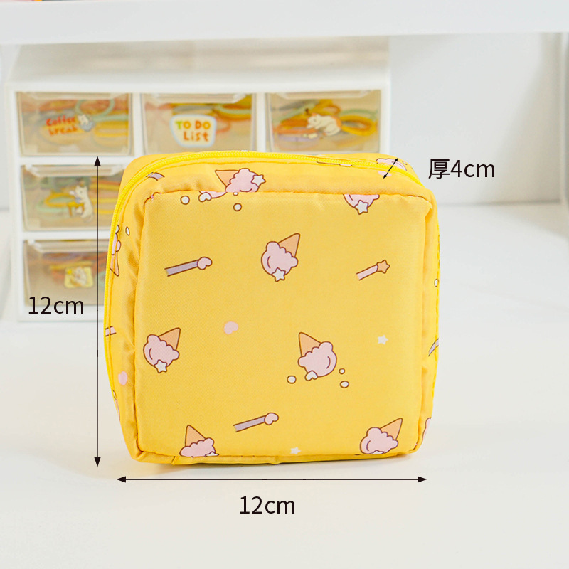 Portable and cute sanitary napkin storage bag, mini sanitary napkin bag, pad storage bag, menstrual small bag, red envelope opening Specification drawing