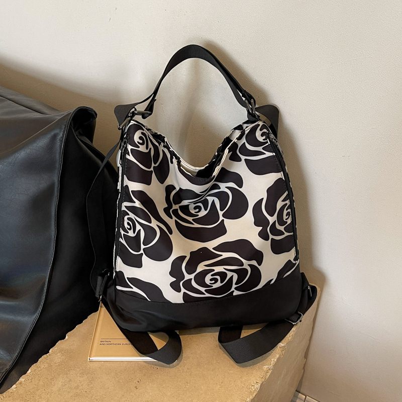 Cross-border wholesale women's bags, outdoor travel Chinese-style single-shoulder tote bags, large-capacity Chinese knot multi-functional backpacks full figure