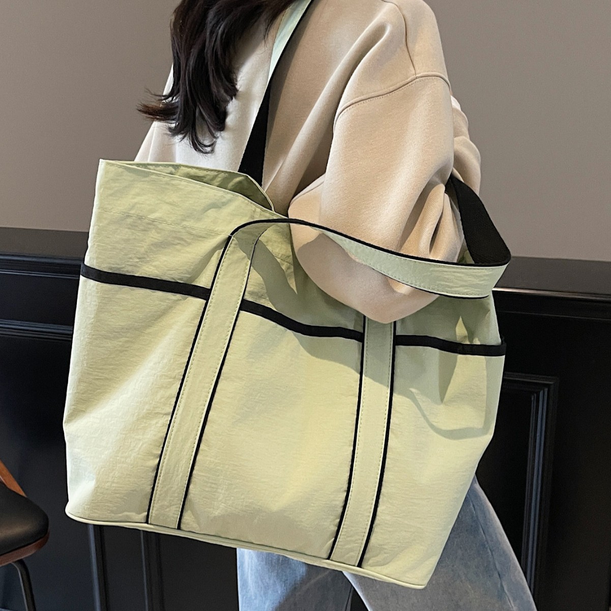 2025 New cross-border canvas bags, handbags, shoulder bags, tote bags, yoga and beach bags Application Scenario