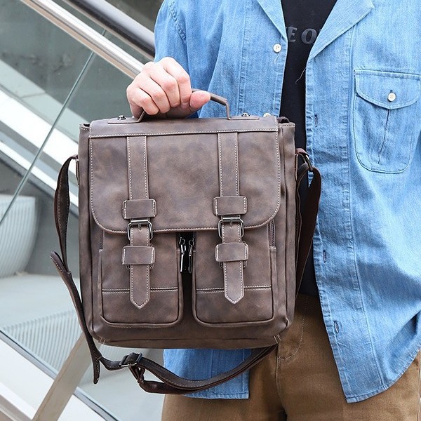 New men's shoulder bag with retro design, horizontal shoulder bag, handbag, Korean version waterproof and wear-resistant crossbody bag full figure