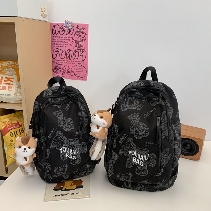 Cross-border bear print schoolbag for junior high school girls and senior high school students, high appearance level, niche design sense, lightweight backpack for female students details Picture