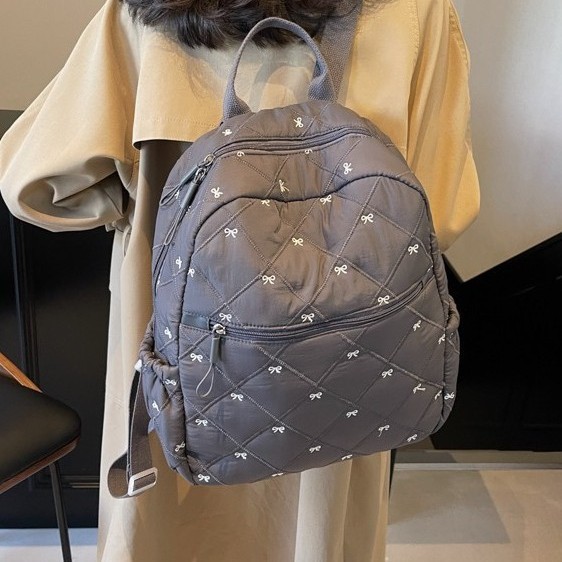 Bowknot polka dot large-capacity bag for women, new autumn/winter 2024, backpack for students' commuting to school, cotton-padded jacket backpack Application Scenario