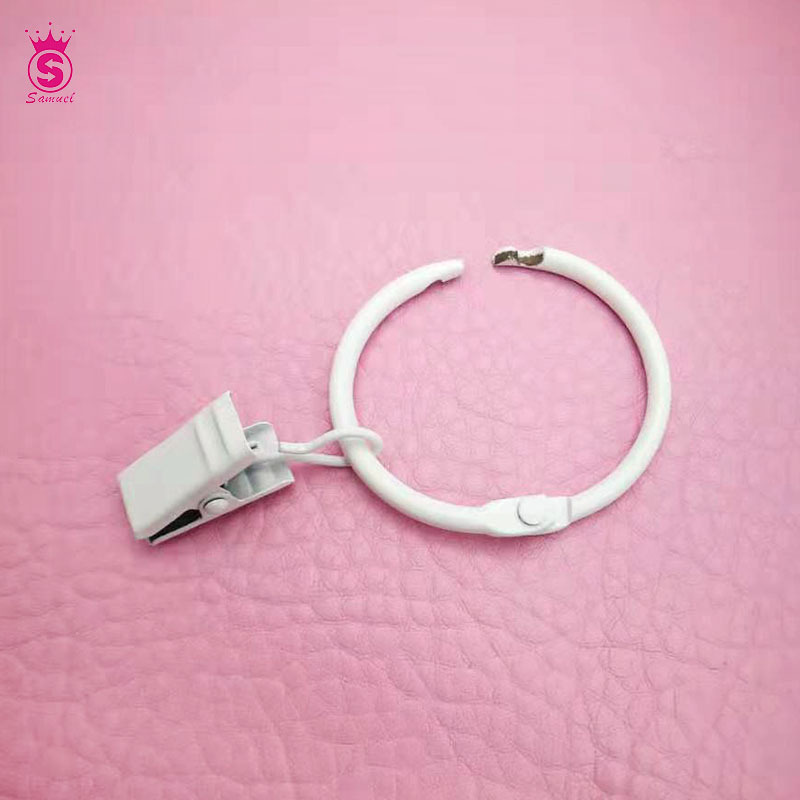 In stock: Open ring curtain hooks, metal curtain buckles, baked white paint curtain clips Application Scenario