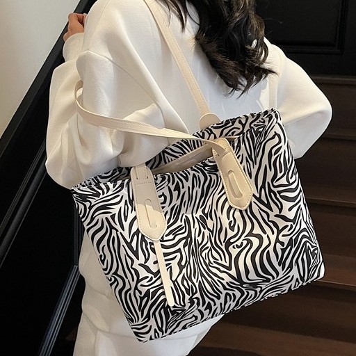 Leopard print casual large bag for women 2025 New large-capacity casual bag, fashionable and versatile shoulder bag details Picture