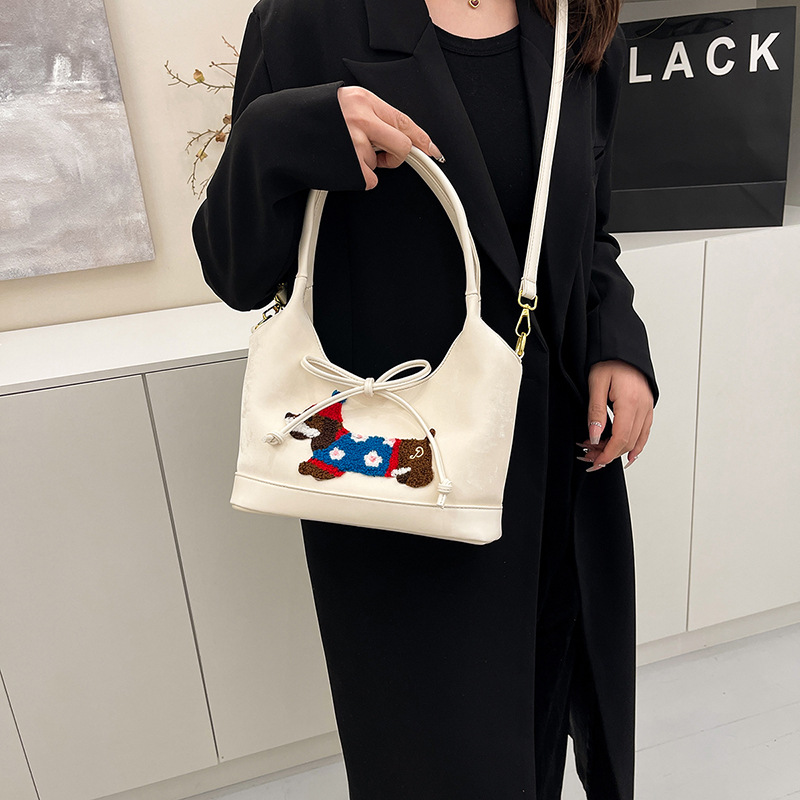Cute girl's hand-held bag, Dachshund decal crossbody bag, 2025 new style single-shoulder bag, large capacity, versatile women's bag full figure