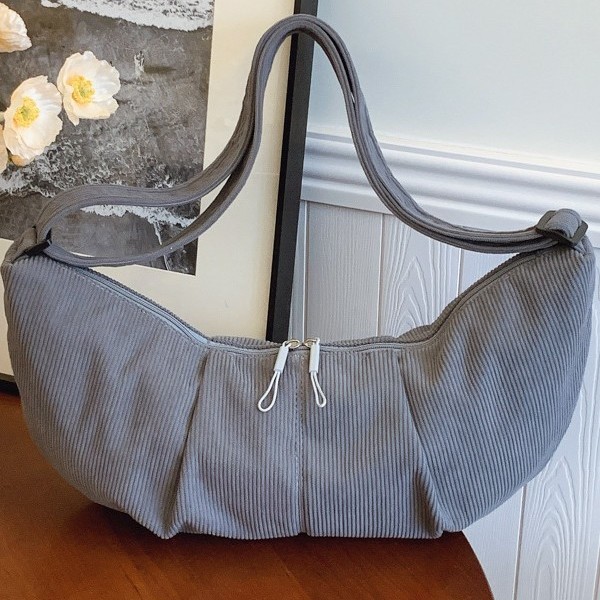 New autumn and winter fashion women's design underarm bag, large-capacity corduroy single-shoulder bag, and laid-back crescent-shaped bag details Picture