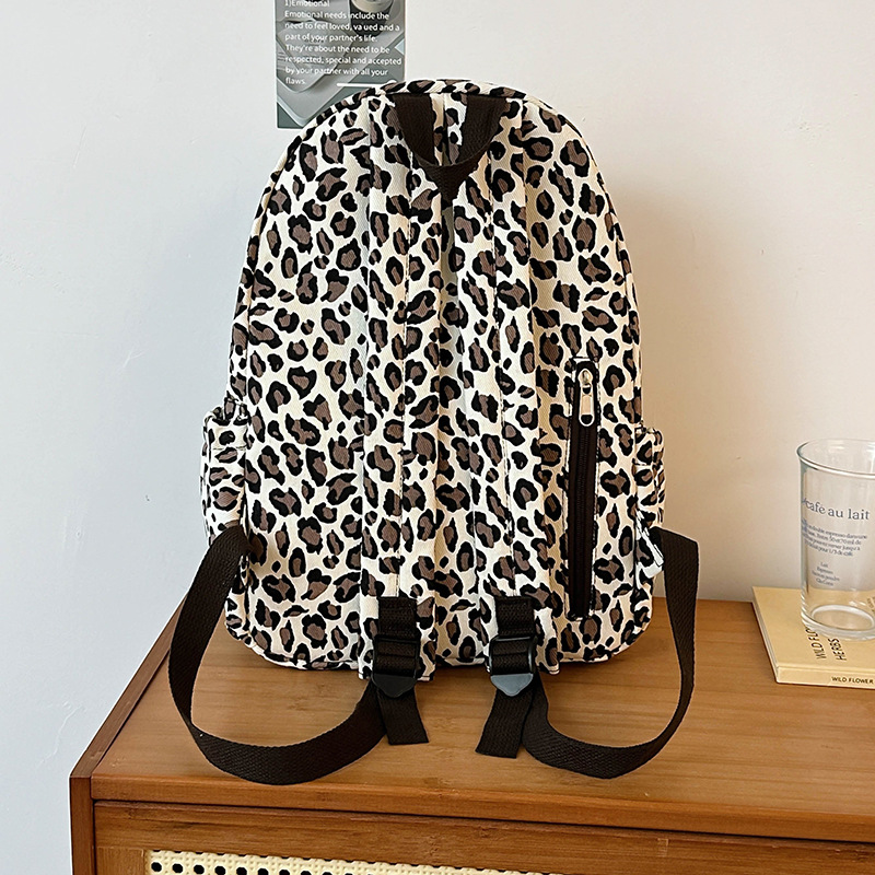 The 2024 new style of female backpack for junior and senior high school students in autumn and winter with leopard print is perfect for commuting to work and college students Specification drawing