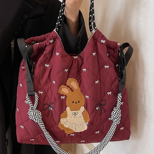 Japanese cartoon cotton-padded jacket bag, new autumn/winter 2024 trendy embroidered rabbit large-capacity tote bag, single-shoulder bag Application Scenario