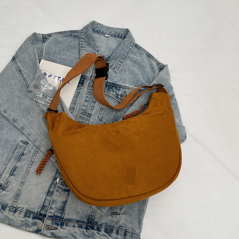 Autumn and winter retro texture dumpling bag crossbody bag for women with a high-end feel, large-capacity 2024 new casual and versatile single-shoulder bag Specification drawing