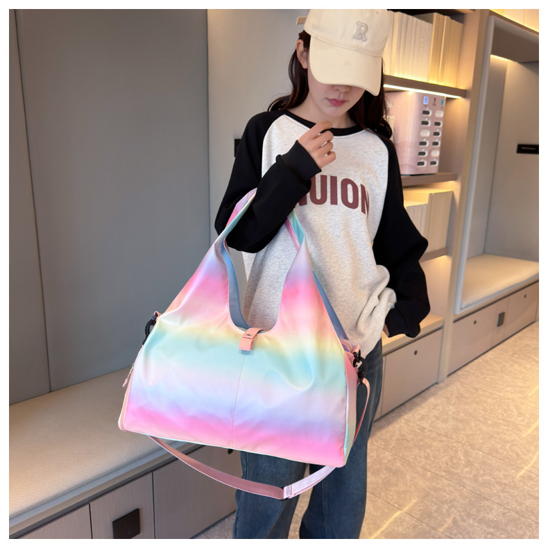 New women's sports and fitness bags, dance bags, swimming and yoga bags, large-capacity dry-wet separation, short travel crossbody bags Application Scenario