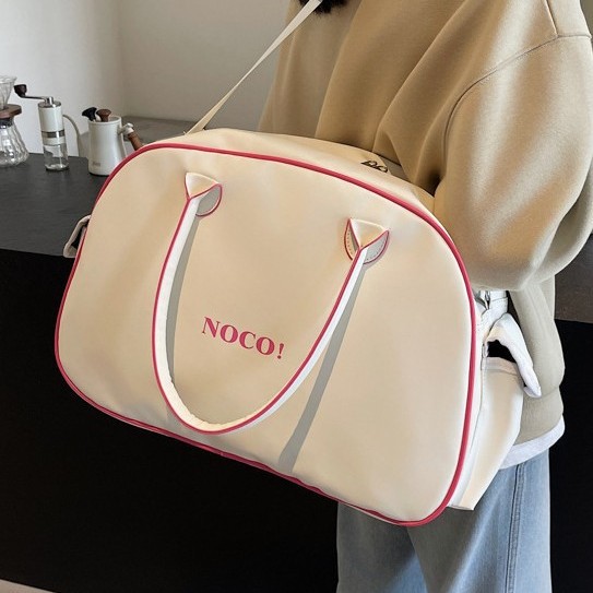 A large-capacity travel bag for the new autumn and winter of 2024, a fashionable and casual single-shoulder bag, a Korean-style, trendy and versatile commuter bag for women details Picture