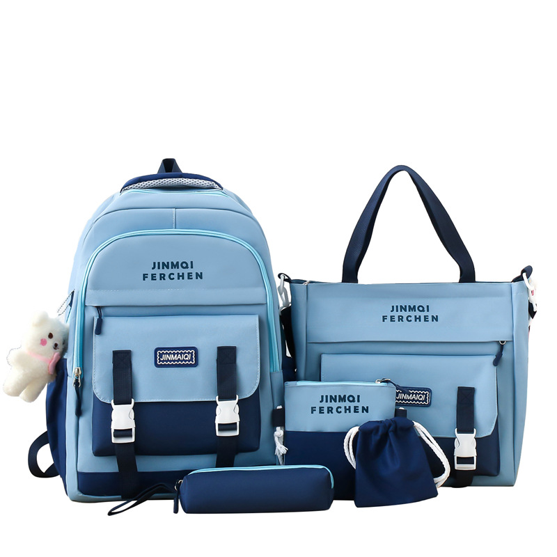 A versatile Korean-style, niche backpack for junior and senior high school students with a simple workwear style and contrasting colors. A casual backpack for men Item Picture