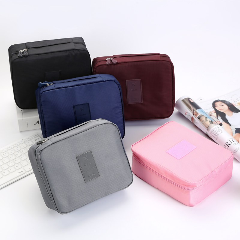 Oxford Cloth Square makeup bag, Women's multi-purpose large-capacity waterproof toiletry bag, Travel double-layer portable storage bag Application Scenario
