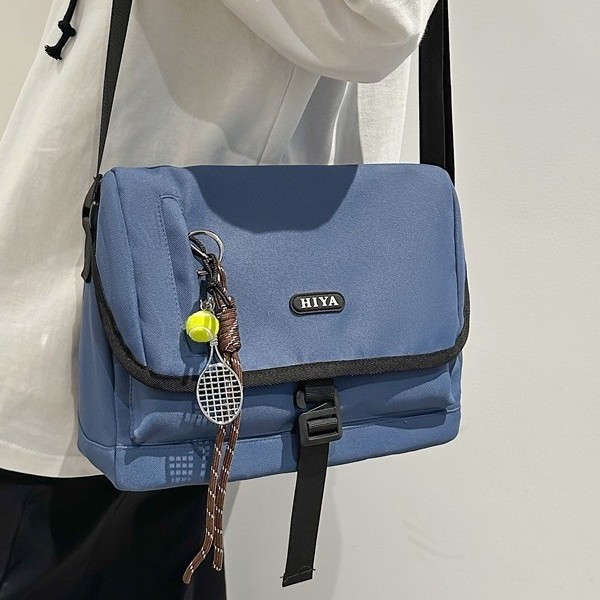 Crossbody bags, trendy large-capacity short-distance travel bags, sports commuting single-shoulder bags, lightweight and versatile, casual class bags