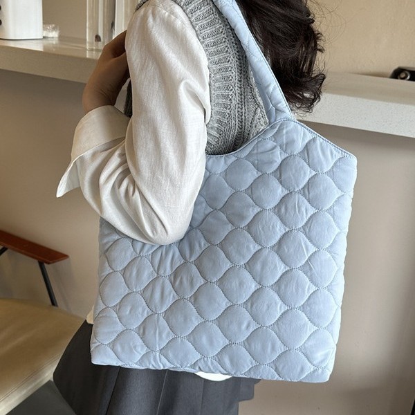 Spring new Korean-style casual fabric bag for women, underarm bag, 2025 new fashionable large-capacity hand-held shoulder bag Specification drawing