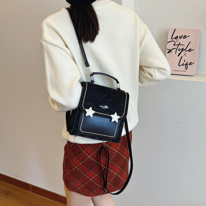 This high-end small bag is a versatile backpack for women in 2024. It's a Korean-style student fashion single-shoulder crossbody bag for going out details Picture