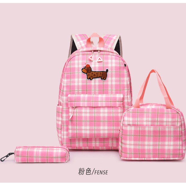The high-appearance-level checkered schoolbag for junior and senior high school students is a large-capacity, cute, lightweight, casual and multi-functional backpack Application Scenario