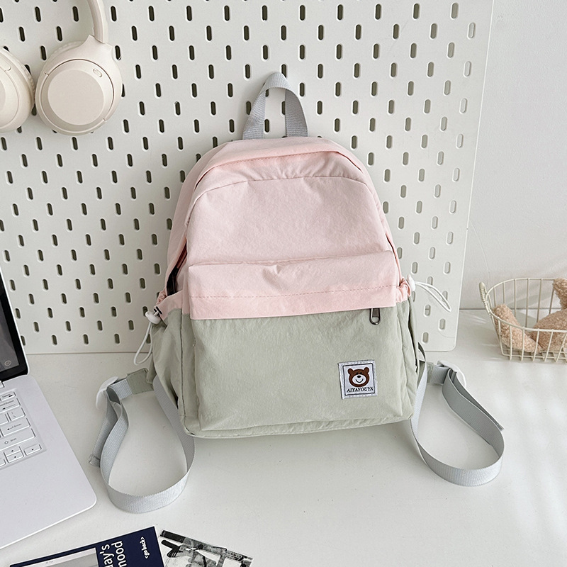 New school bag for primary school students, children's spring outing backpack, girls' outdoor lightweight travel backpack, large-capacity study tour bag full figure