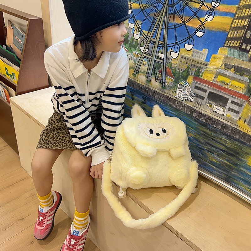 Cartoon, trendy and cute children's mini backpack, plush and cute girl's backpack, cute single-shoulder crossbody bag for boys details Picture