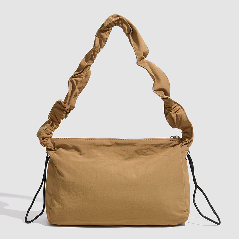Retro-style fairy pleated cloud underarm bag, Korean Instagram simple and versatile single-shoulder bag, and a niche girl's crossbody bag Specification drawing