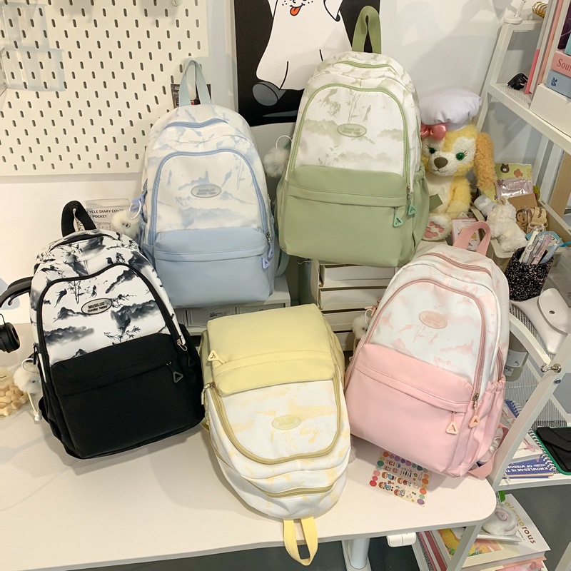 A new fashionable women's backpack for ink wash travel, a casual waterproof Oxford fabric travel bag and a schoolbag for going out Specification drawing