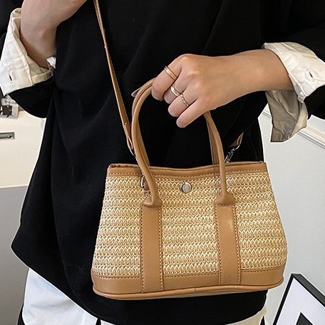 Women's large-capacity woven bag 2025 new style trendy beach vacation single-shoulder bag, hand-held crossbody bucket bag, straw woven bag full figure