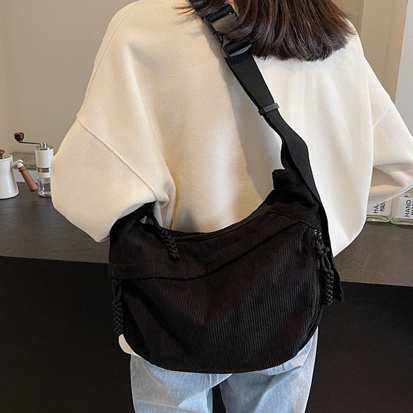 Corduroy canvas women's large-capacity dumpling bag 2024 New style simple and versatile crossbody college student class single-shoulder bag details Picture