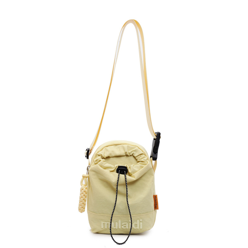 A new summer mini water cup and water bottle bag for women, a light and simple crossbody bag Item Picture