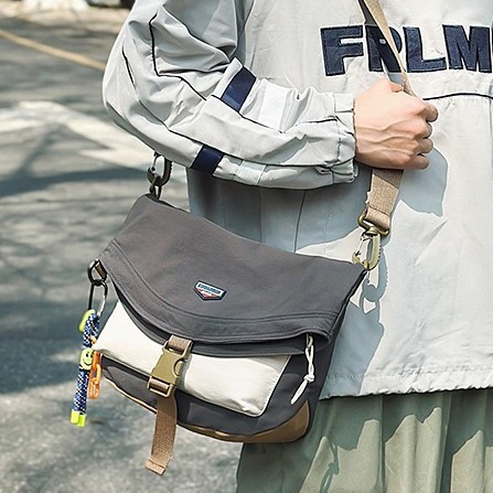 Japanese-style crossbody bags, workwear crossbody bags, single-shoulder bags, versatile for men's and women's commuting and casual wear, lightweight mobile phone small bags, outdoor trendy bags details Picture