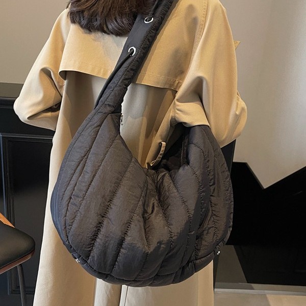 New Korean casual bag, simple cloud bag, new nylon fabric, large-capacity pleated single-shoulder crossbody bubble bag Specification drawing