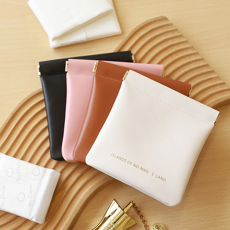 Thickened self-closing PU makeup bag, women's waterproof lipstick bag, touch-up bag, convenient portable bag, spring piece storage bag Application Scenario