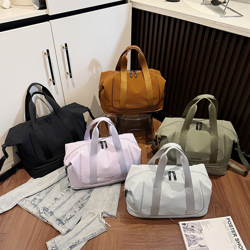Cross-border Korean version expandable travel bag for women, new large-capacity maternity bag, short-distance student accommodation luggage bag Application Scenario