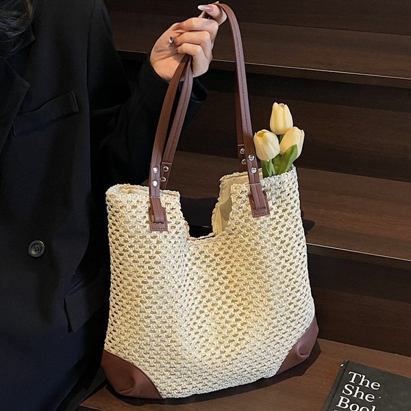 Cross-border woven straw weaving color-blocking tote bag, niche design, single-shoulder bag, large bag, women's large-capacity hollowed-out underarm bag full figure