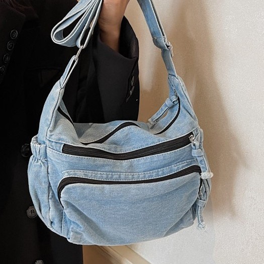 New versatile crossbody bag, autumn and winter retro denim multi-shoulder bag, casual, lightweight and large-capacity bag details Picture