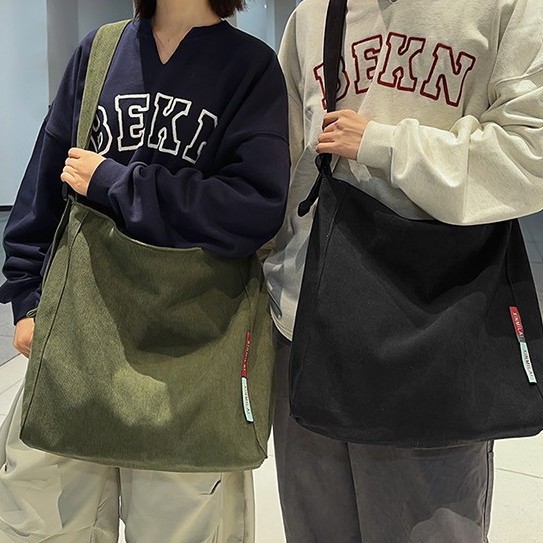 Fashionable tote bag, large capacity, versatile and simple crossbody bag, unise-style Korean class backpack, sports single-shoulder bag details Picture