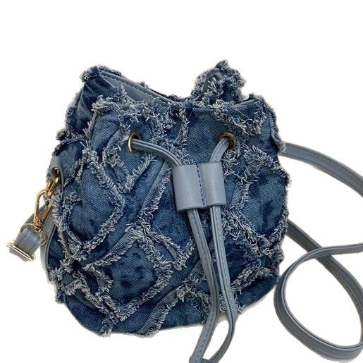 Diamond-patterned denim strap single-shoulder bag 2025 Autumn new style trendy and fashionable crossbody women's bag Korean style simple and fashionable women's bag Item Picture