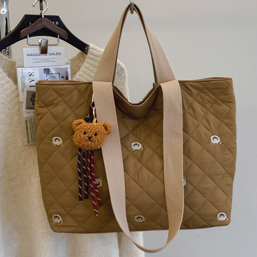 Women's 2024 Korean autumn new diamond-shaped hand-held tote bag, light cotton jacket bag, stylish large bag, commuter bag, single shoulder Specification drawing