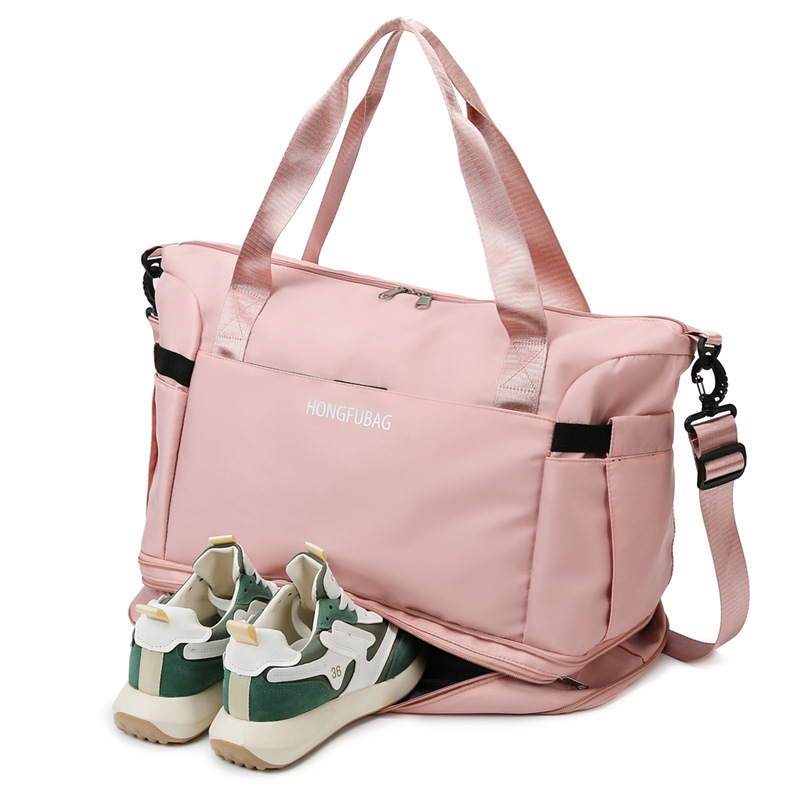 Large-capacity, lightweight, dry and wet separated storage luggage bag for women, sports and fitness bag, independent shoe compartment Application Scenario