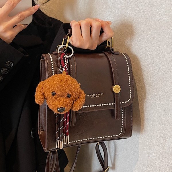 The 2024 new design of the backpack for girls is a unique and stylish Korean-style student schoolbag. It is also a fashionable and lightweight travel backpack Application Scenario