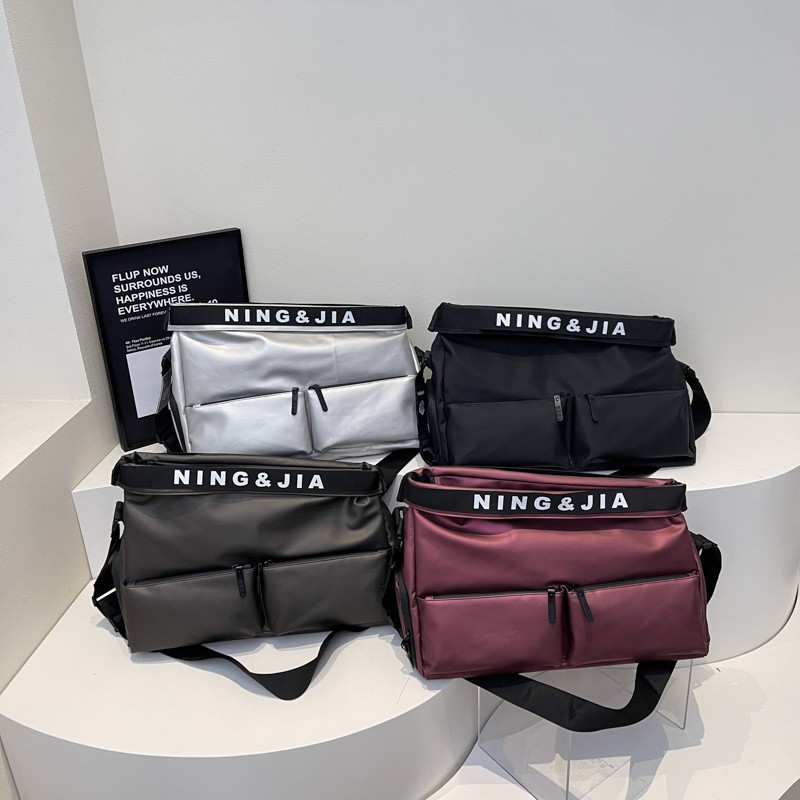 Fashionable and lightweight hand-held travel bag, women's dry and wet separation sports and fitness bag, Korean-style trendy and versatile crossbody carry-on bag full figure