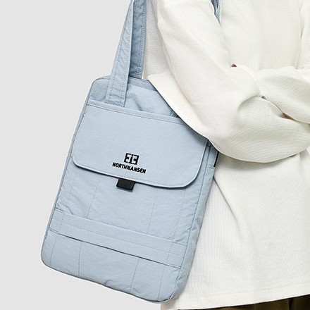 Spring 2025 new niche design single-shoulder handbag, multi-purpose computer bag, simple commuting ipad protective bag Specification drawing