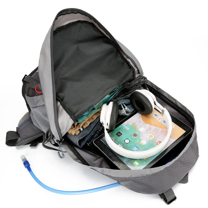 50L hiking backpack, men's outdoor sports large-capacity bag with steel frame rain cover Application Scenario