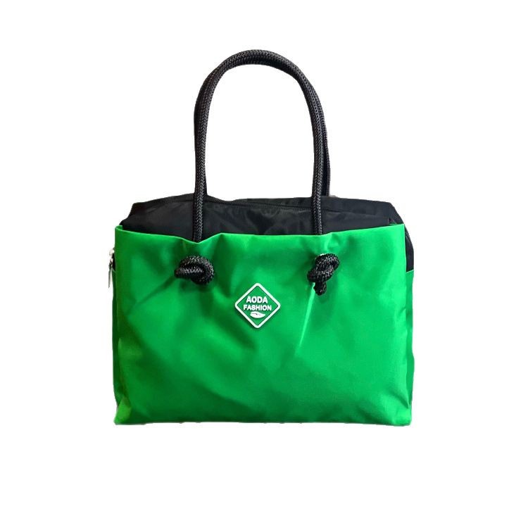 Fashionable new color-blocking bag, handy for commuting, large capacity student bag, lunch box bag, fresh and clean ladies' handbag Item Picture