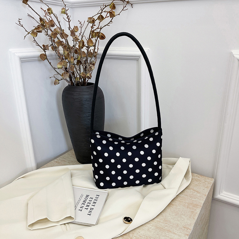 A niche polka dot design women's 2024 new style, stylish and versatile single-shoulder underarm bag, a small handbag for going to work details Picture