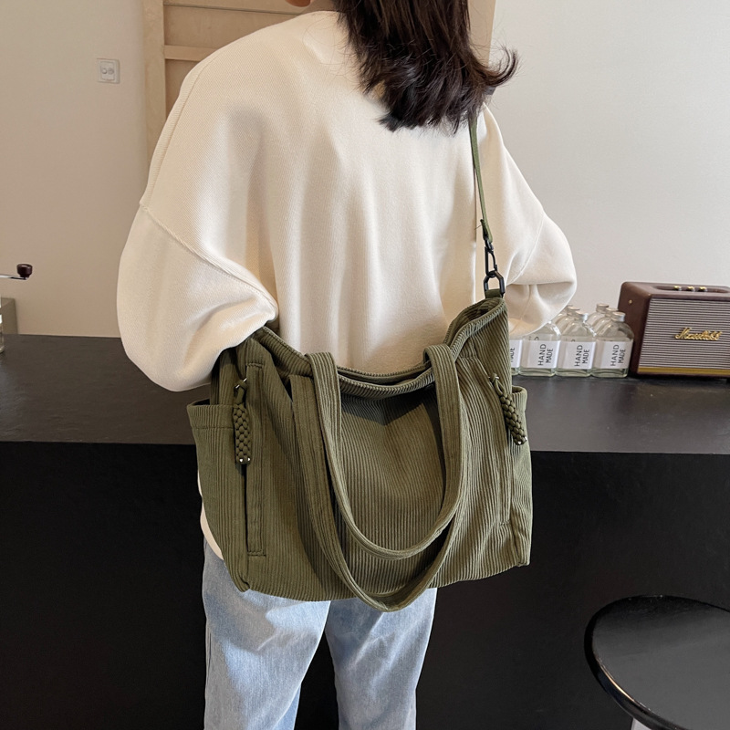 Japanese tote bag for women 2024 New style, fashionable, artistic, versatile, student class bag, simple commuting bag, casual backpack details Picture