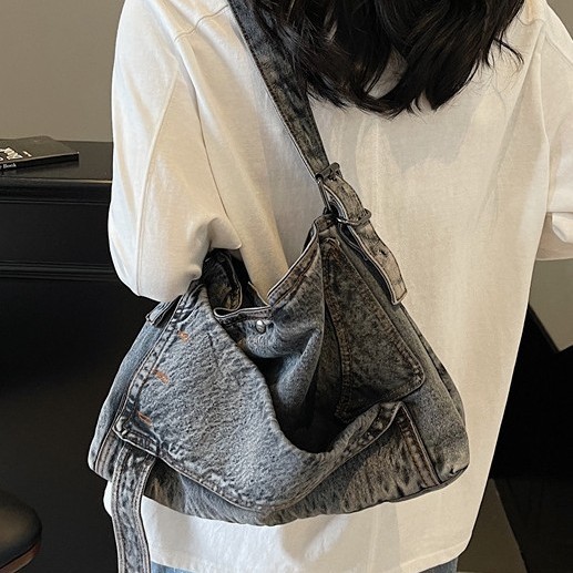 Retro denim bag for women 2025 new style, fashionable and trendy single-shoulder crossbody bag, simple and casual commuter tote bag details Picture