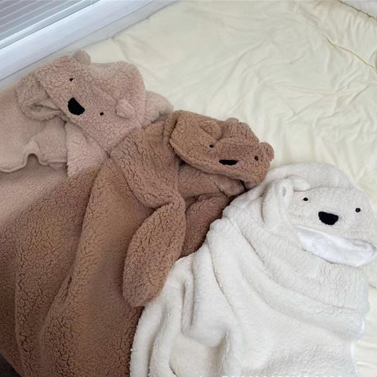 ins cartoon bear shawl cape, thick cape for winter outings, student office nap blanket for women Application Scenario