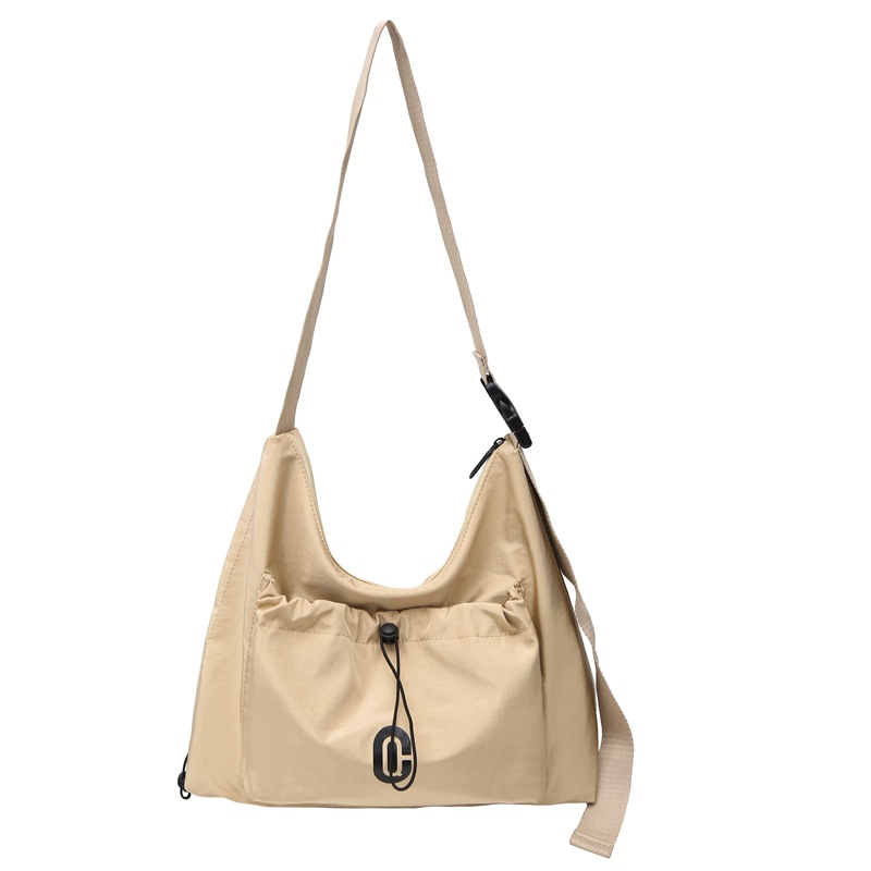 Large-capacity Japanese large-capacity commuter bag, simple and versatile, sporty travel couple style, messenger bag, crossbody bag Item Picture