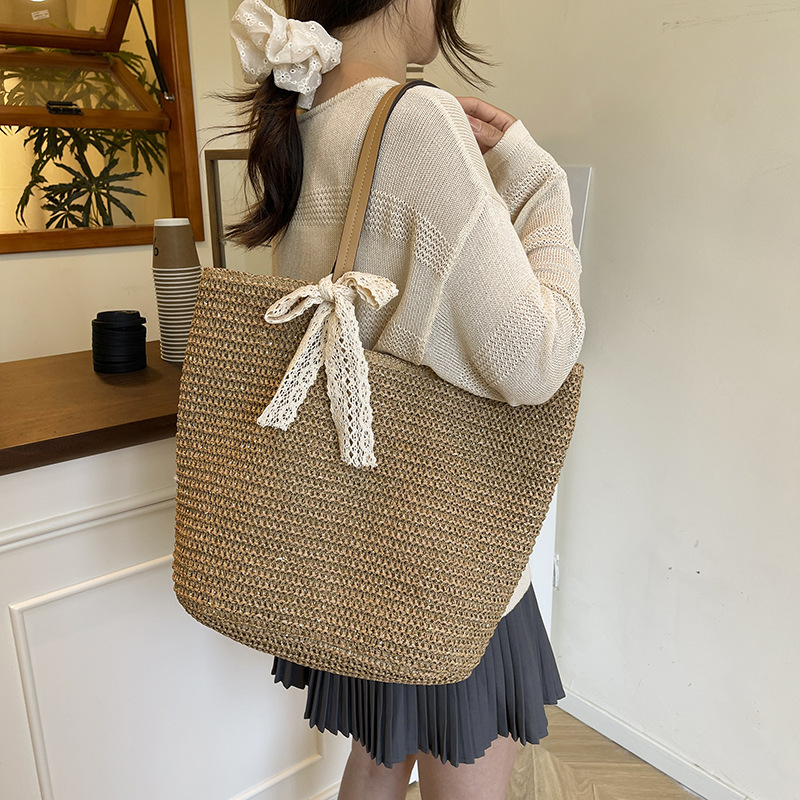 Summer 2025 Bohemian hand-woven straw bag, casual single-shoulder woven bag, beach vacation bag, tote bag full figure